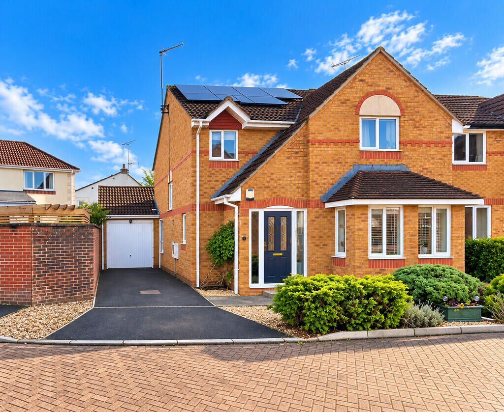 4-bed detached on Rogers Court, Chipping Sodbury, Bristol, £475,000