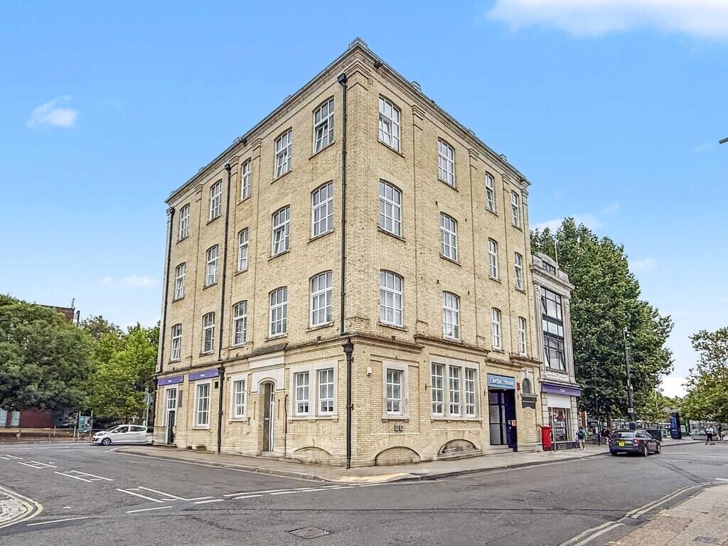 Main image of property: Lloyds Avenue, Ipswich, Suffolk, IP1