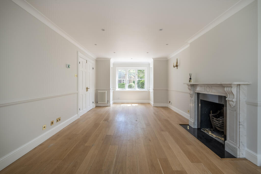 House in Twickenham - View 3