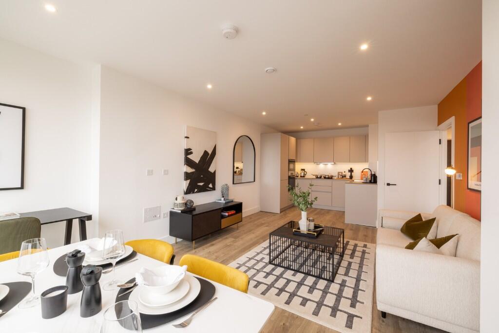 Main image of property: 6-44 Station Road, Croydon, CR0 2YT