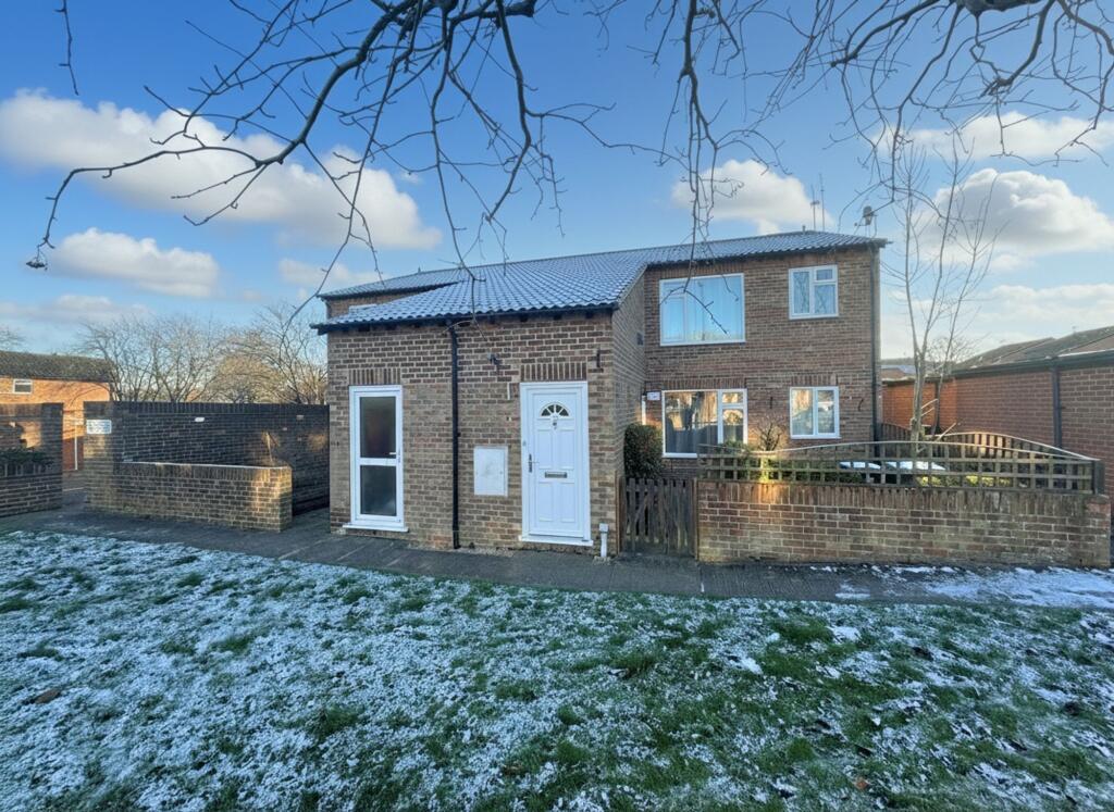 Main image of property: Sadlers Court, Abingdon, OX14