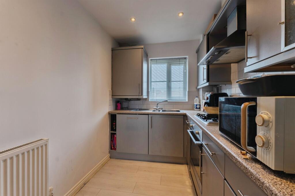 Apartment in Wirral, Liverpool City Region - More