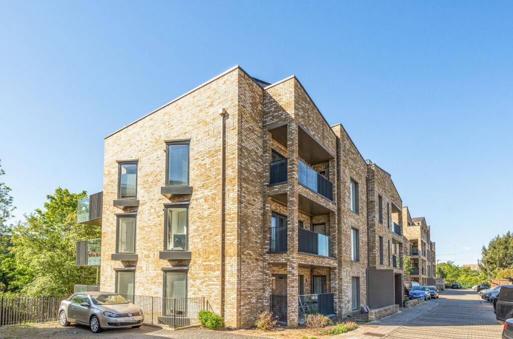 Main image of property: Disraeli House, 3 Breakspear Gardens, London, SW19