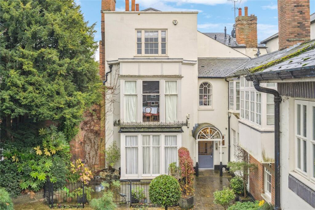 Main image of property: Kings Road, Henley-on-Thames, Oxfordshire, RG9
