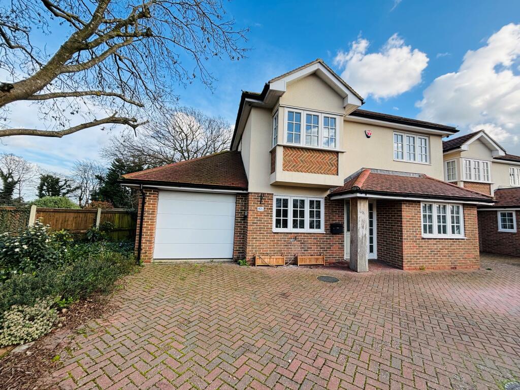 Main image of property: Maidstone Road, Rainham, Kent