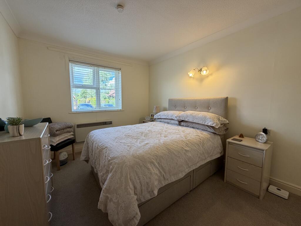 Apartment in Leeds - View 5