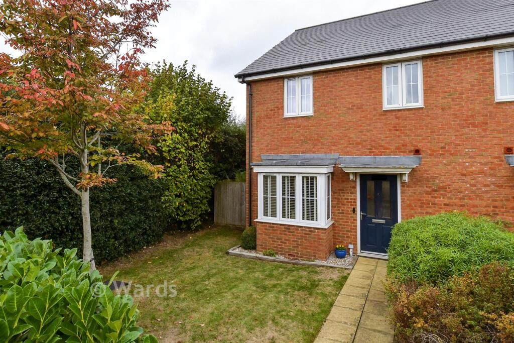 3-bed semi-detached on Heath Road, Coxheath, Maidstone, Kent, £375,000