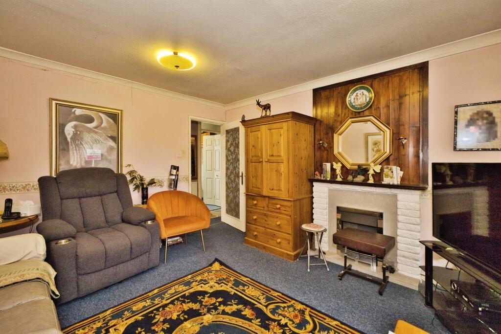 Rowan Way, YEOVIL photo 4