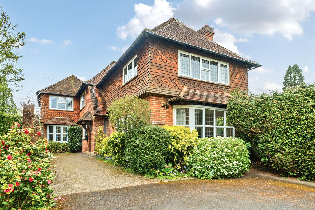 Main image of property: Grayswood Road, Haslemere
