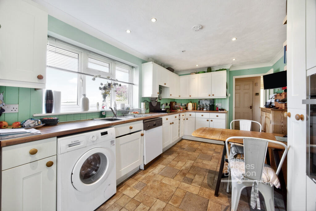 House in Bembridge, Isle of Wight - View 2