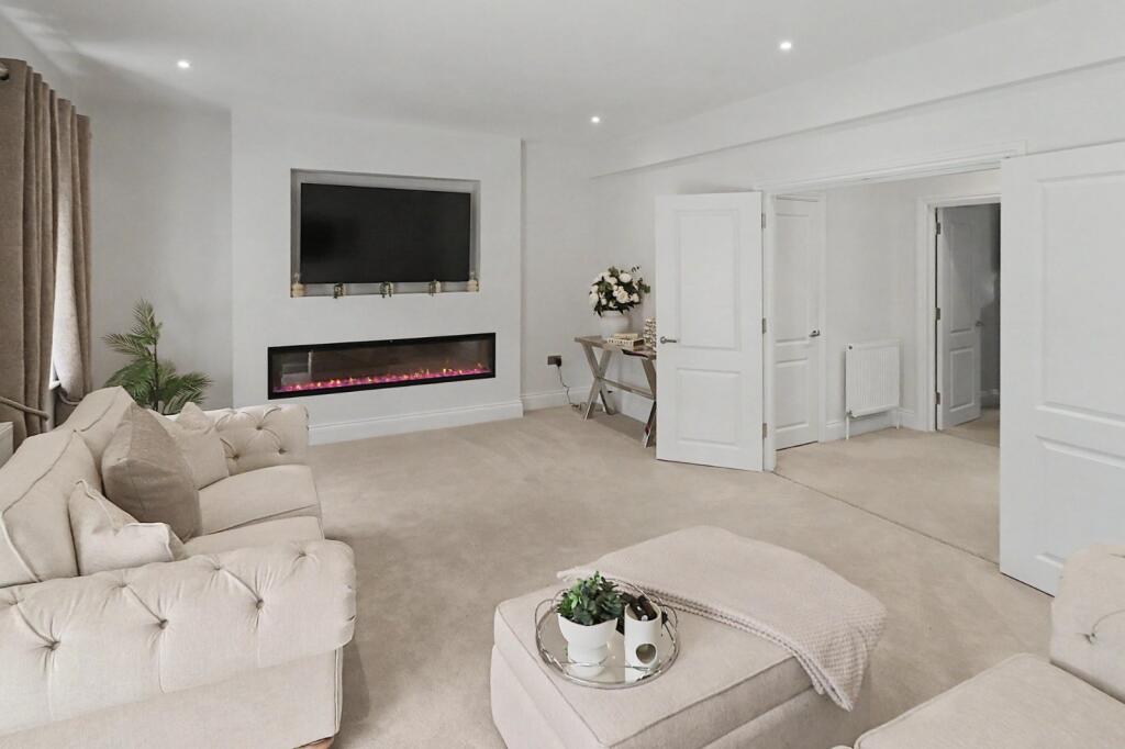 House in Stevenage - View 3