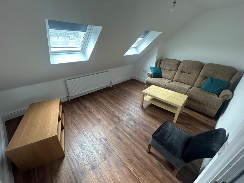 Apartment in Derby - View 5