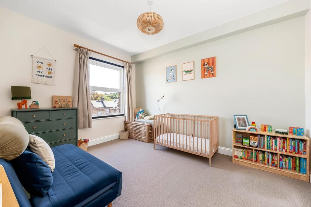 Apartment in London - View 5