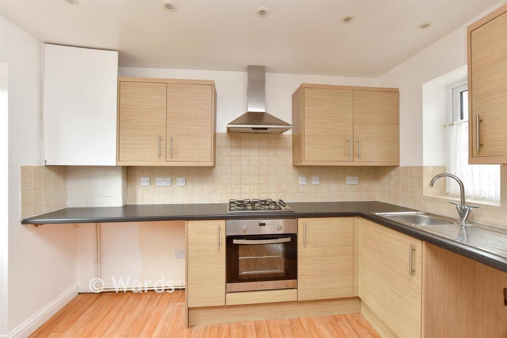 House in Leysdown-on-Sea, Leysdown - View 5