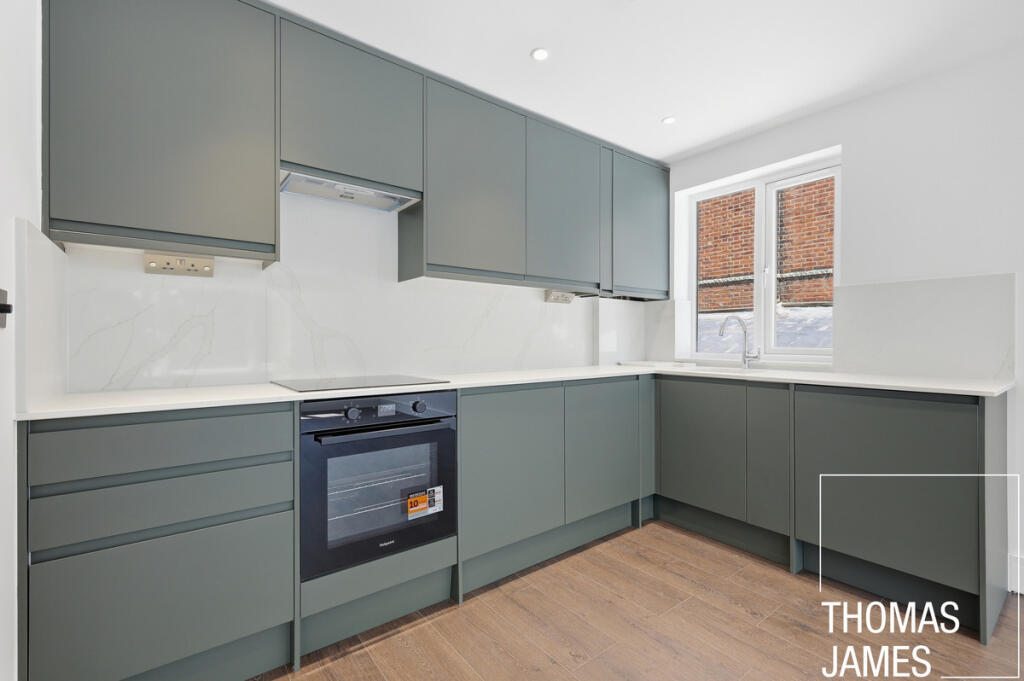 Apartment in London - View 3