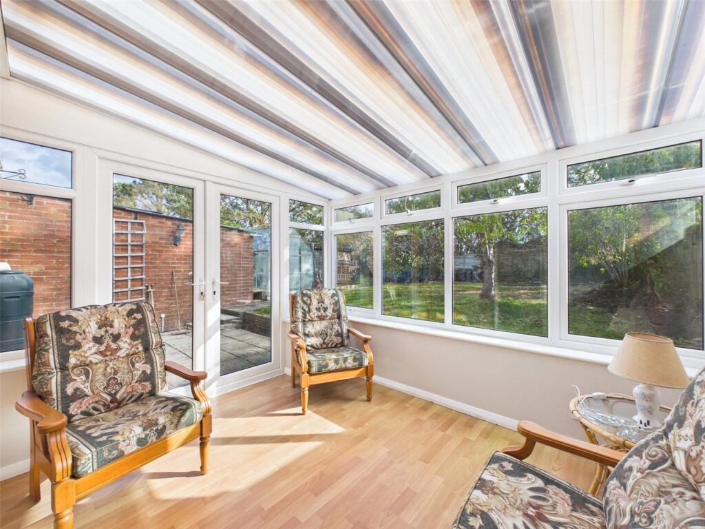 House in Gloucester - View 5