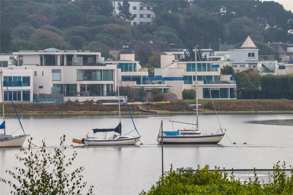 House in Poole - View 5