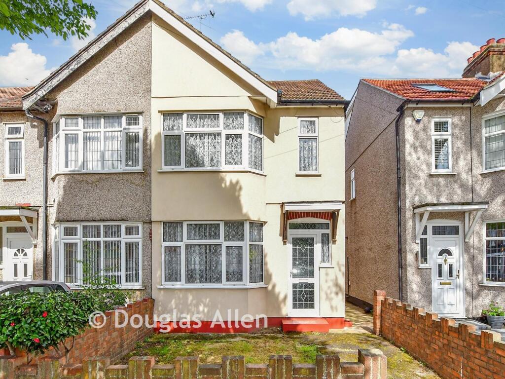 House in Rainham - View 2