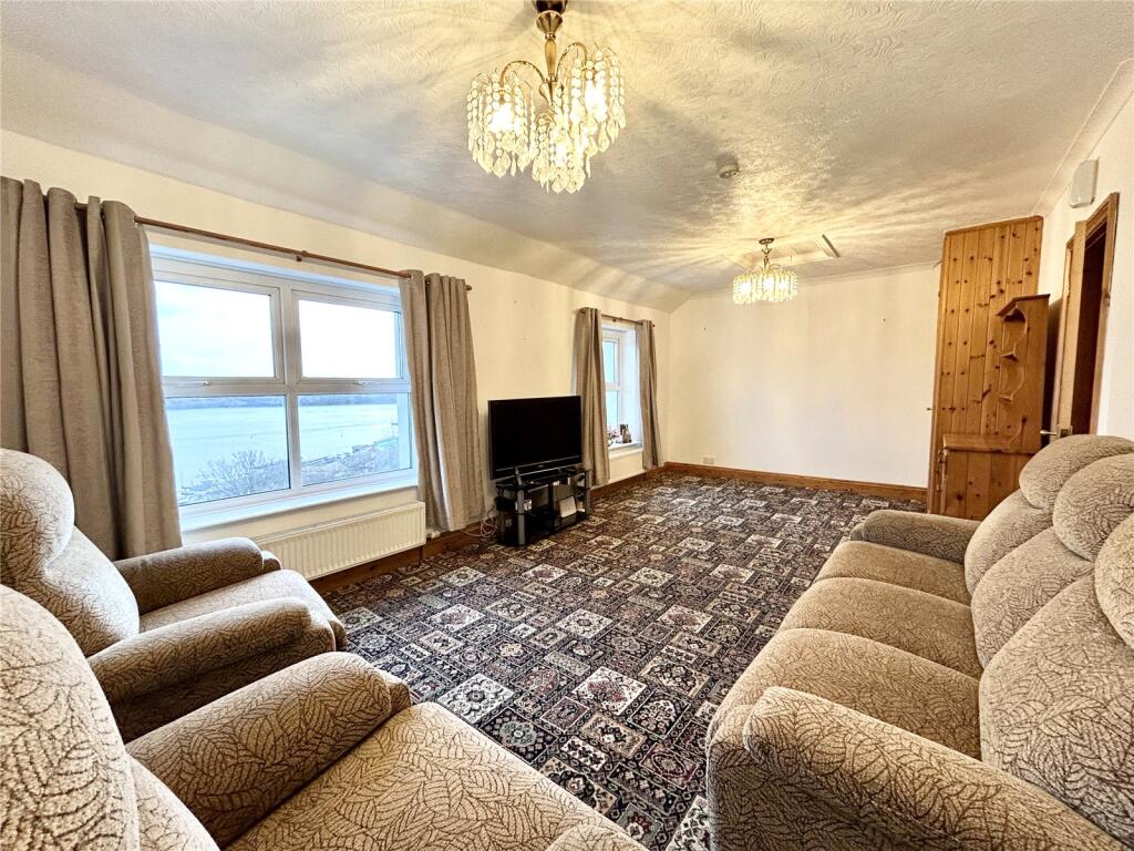 House in Neyland, Pembrokeshire - View 4