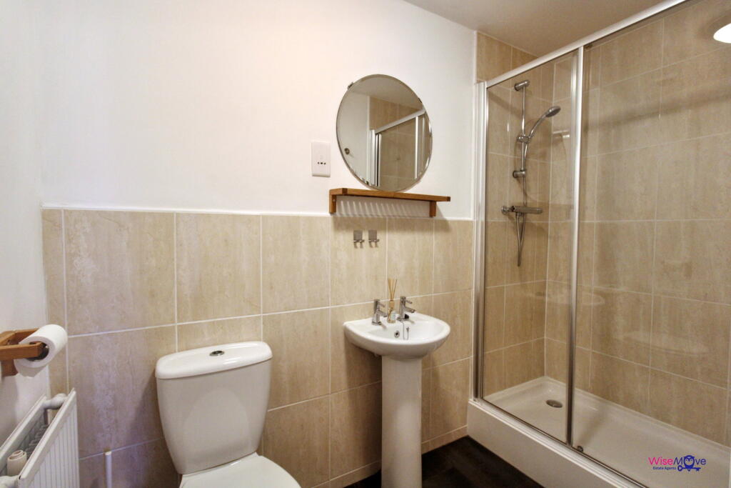 House in Widnes, Upton Rocks - View 5