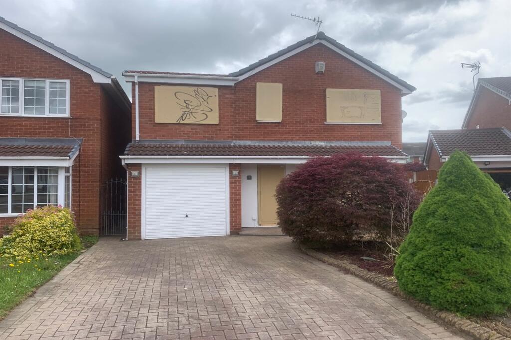 Main image of property: Suffolk Close, Woolston, Warrington, WA1 4DB