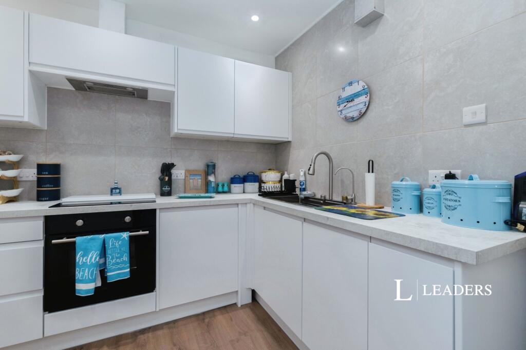 Apartment in Bournemouth - View 4