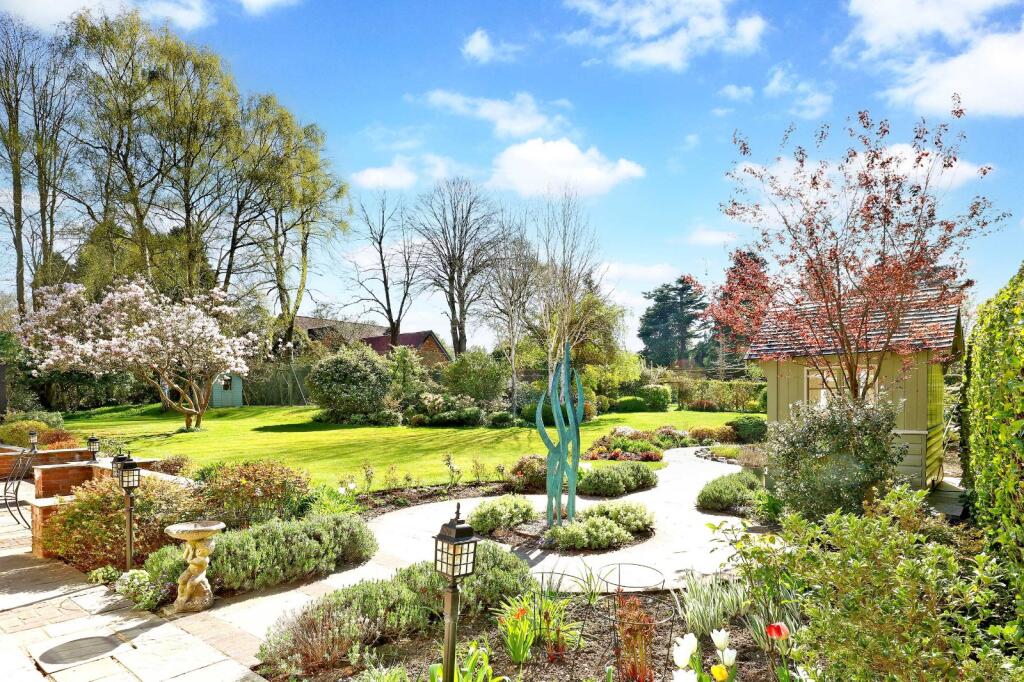 Burtons Way, Chalfont St. Giles, Buckinghamshire, HP8 photo 4