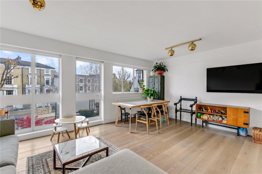 Parkhill Road, London, NW3 photo 2