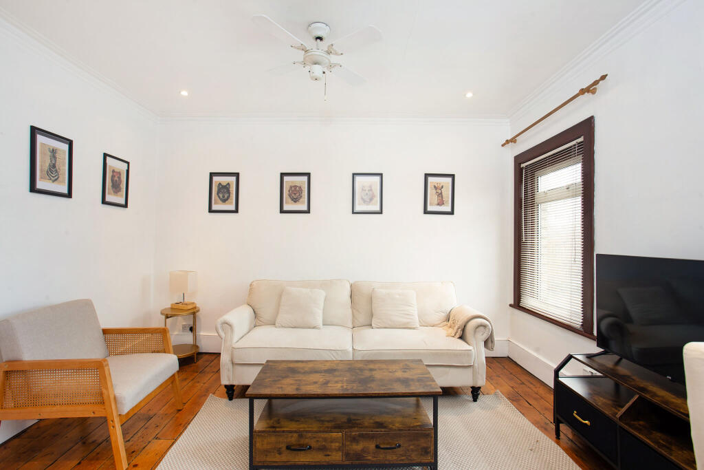 Main image of property: Talgarth Road, London, W14 9DB