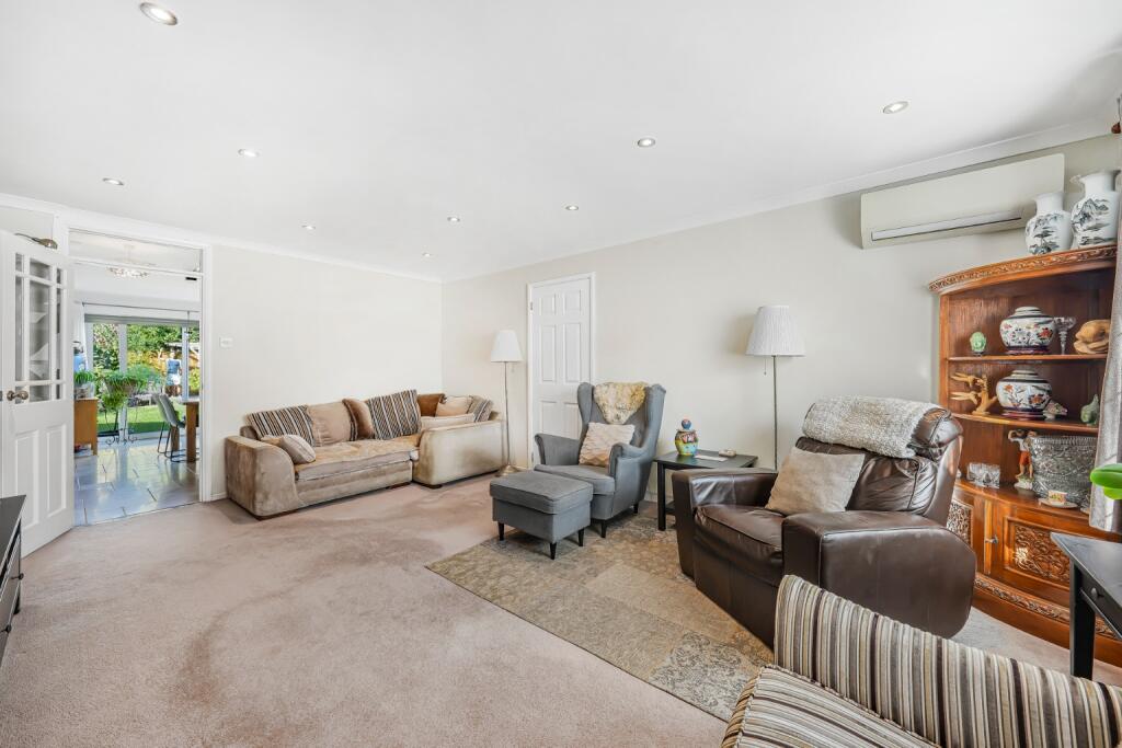 House in Basildon, Essex - More