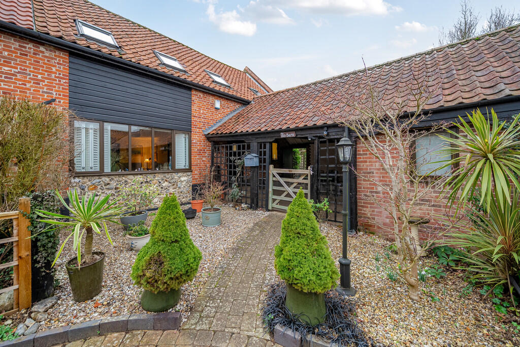 Main image of property: The Ridings, Cringleford, NR4