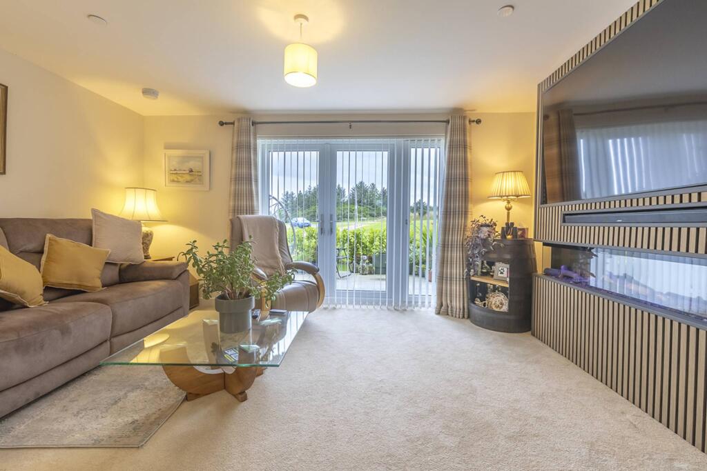 Apartment in Inverness - View 3