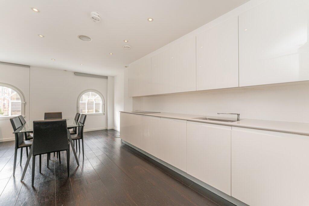 Apartment in London, Marylebone - View 3