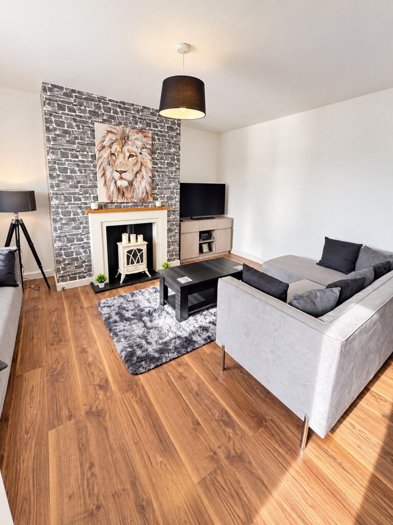 Prospect Terrace, Bury, BL8 photo 5
