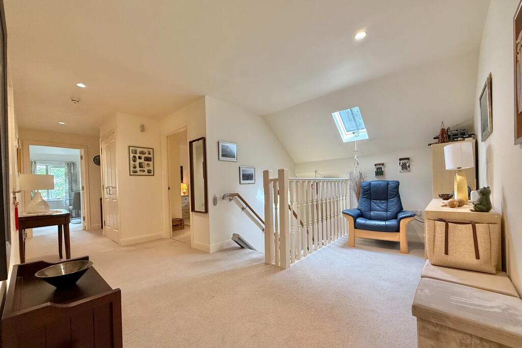 Apartment in Southampton - View 5