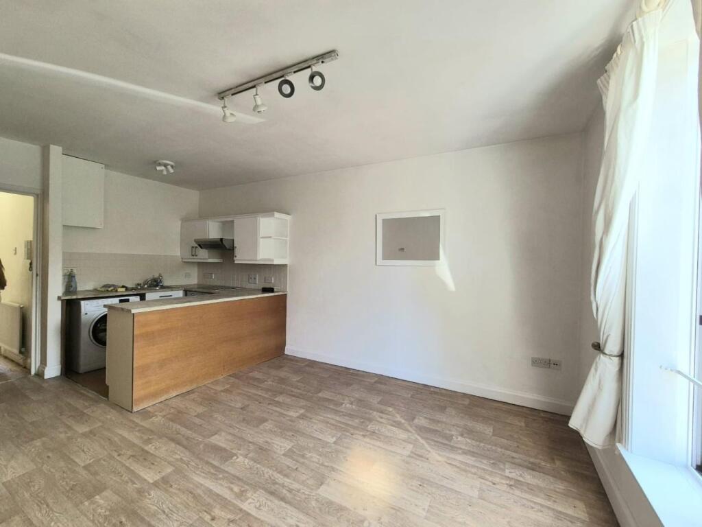 Main image of property: Oxford Road, Ealing