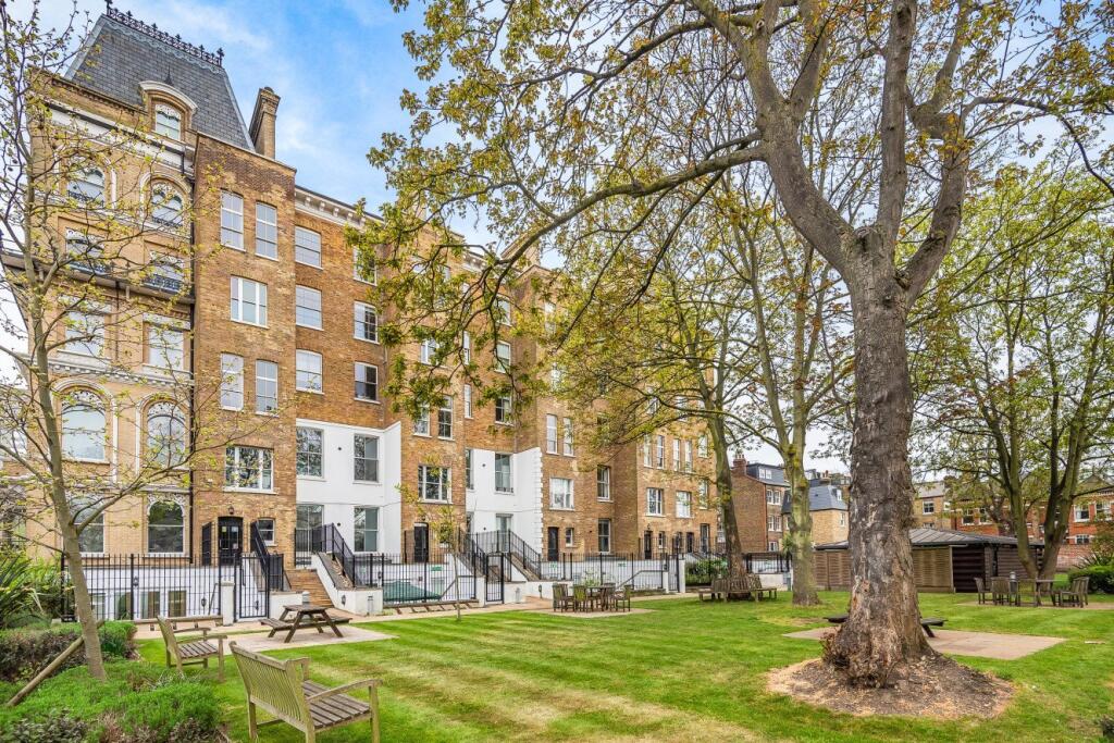 Apartment in London - More