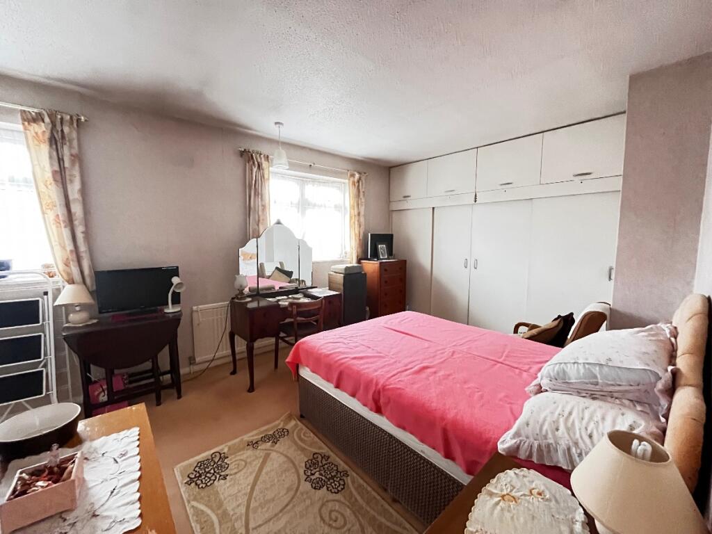 House in London - View 5