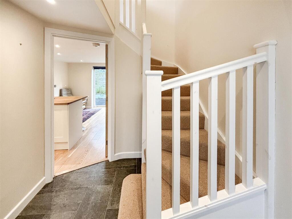 House in Truro - View 3
