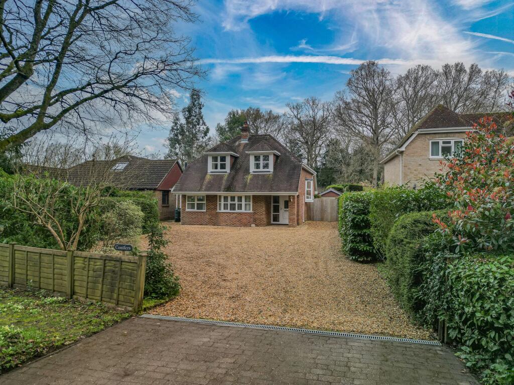 Main image of property: Curdridge Lane, Curdridge, SO32