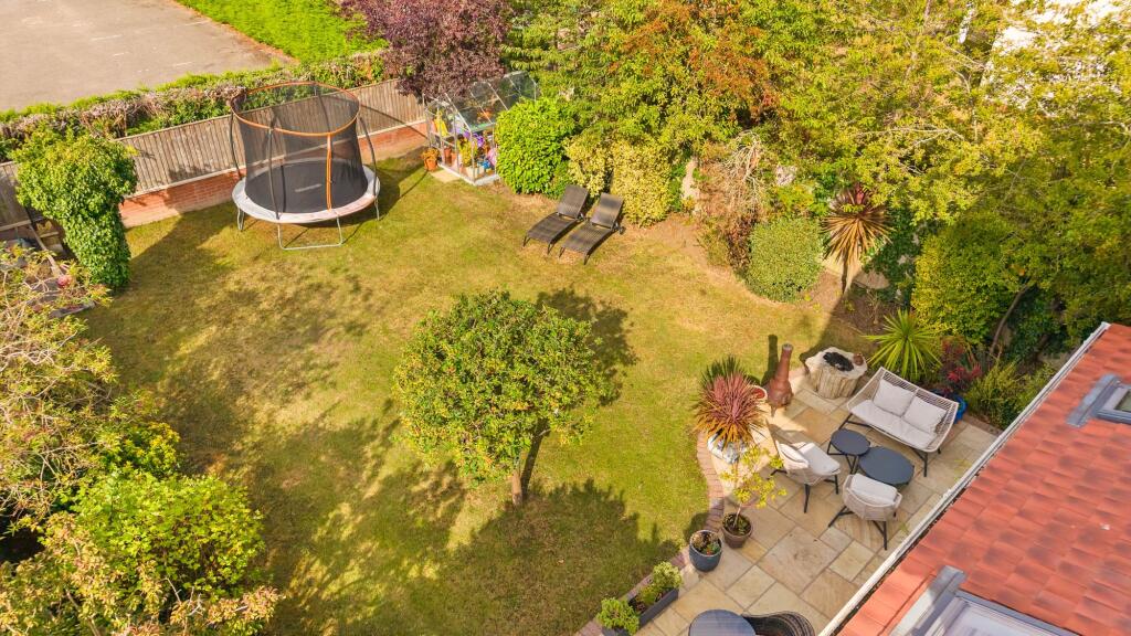 House in Doncaster, North East Lincolnshire - View 4