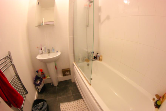 1 bedroom flat share for rent
