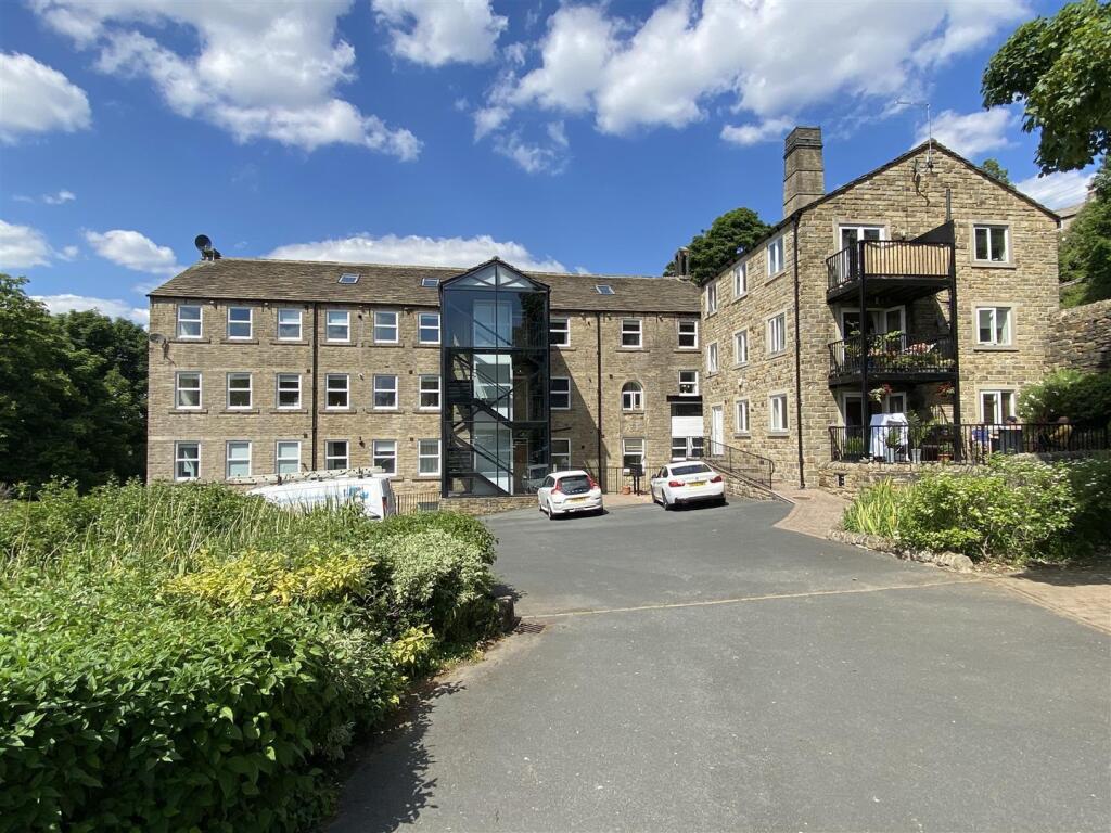 Main image of property: Underbank Old Road, Holmfirth, West Yorkshire, UK, HD9