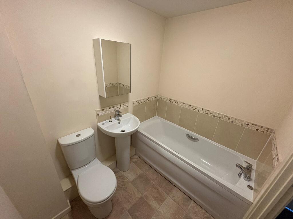 Apartment in Doncaster, South Yorkshire - View 2