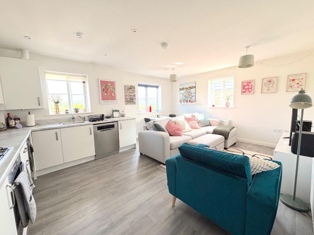 Apartment in Paulton, Bath and North East Somerset - View 2