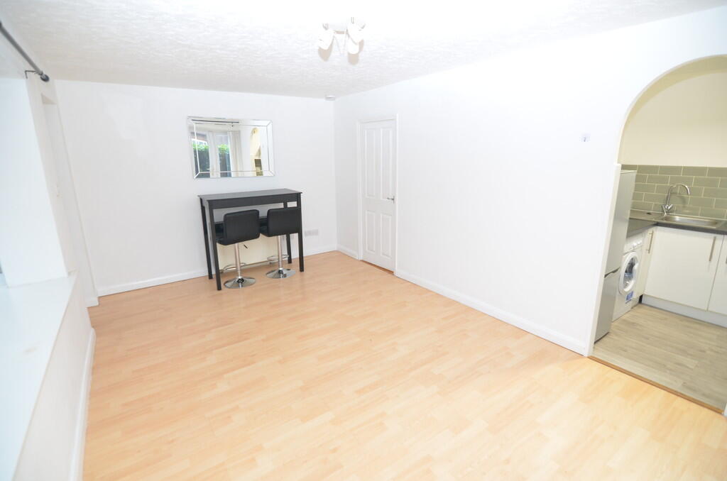 Apartment in Dartford - More