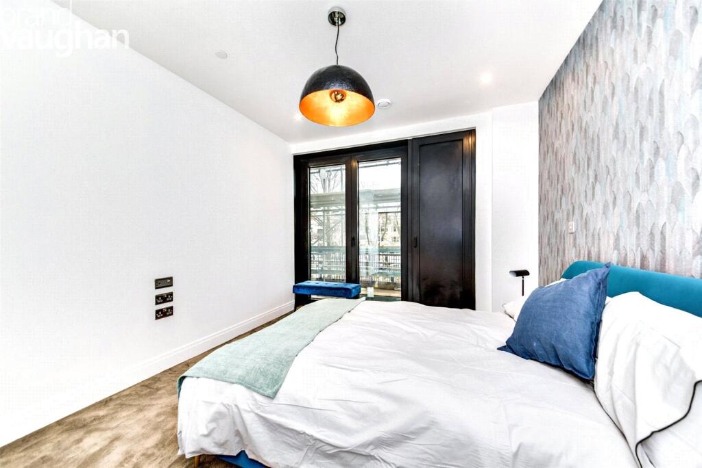Main image of property: Gloucester Place, Brighton, BN1