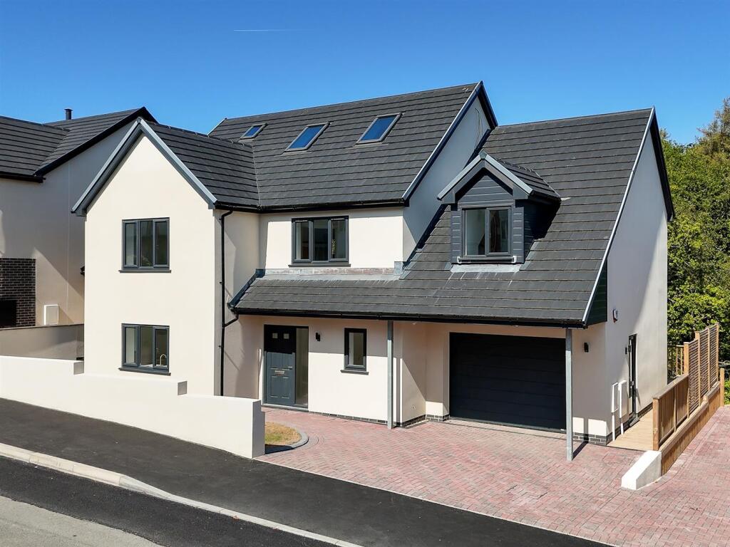 Main image of property: Southerndown Avenue, Mayals, Swansea
