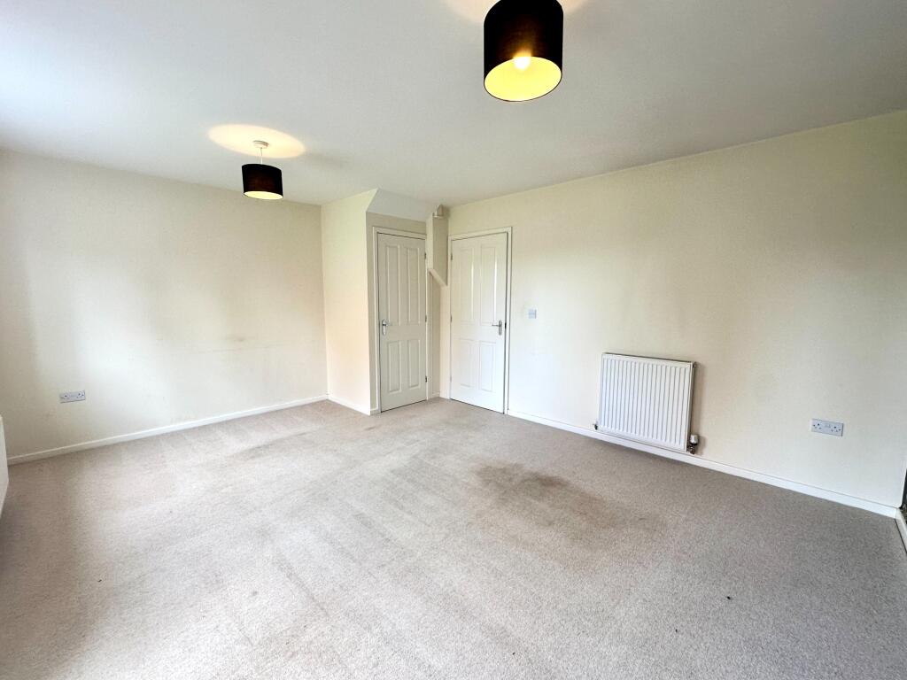 House in Walsall, The Flatts - More