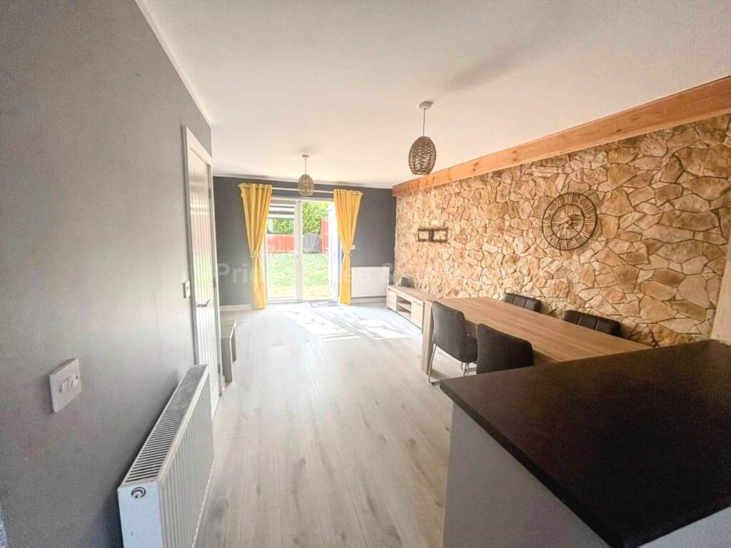 House in West Lindsey, Cherry Willingham CP - View 3